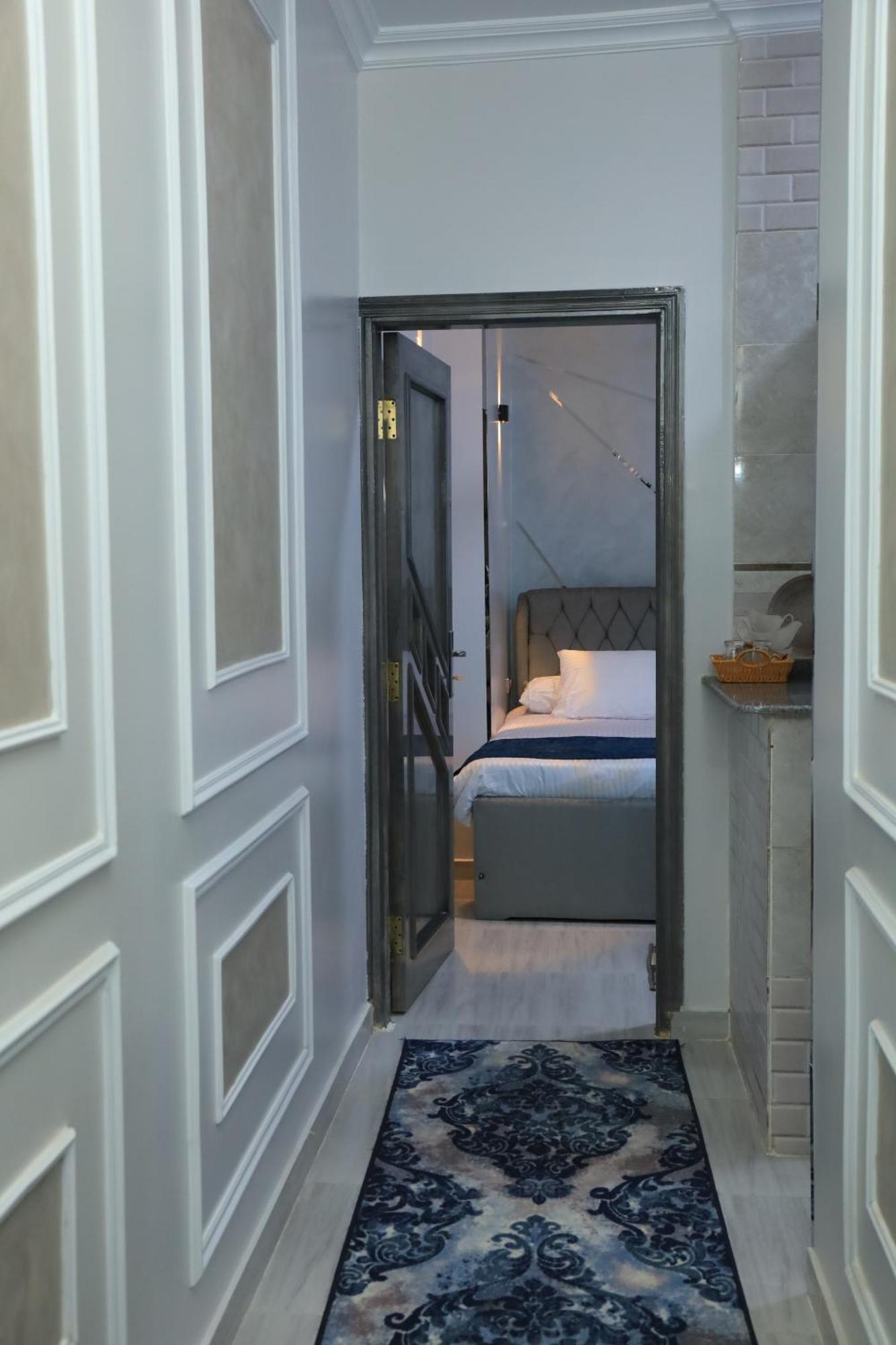 Crystala Guest House Aswan Bagian luar foto